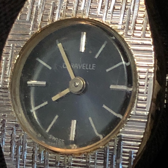 Caravelle by bulova watch simple but elegant - Picture 3 of 12